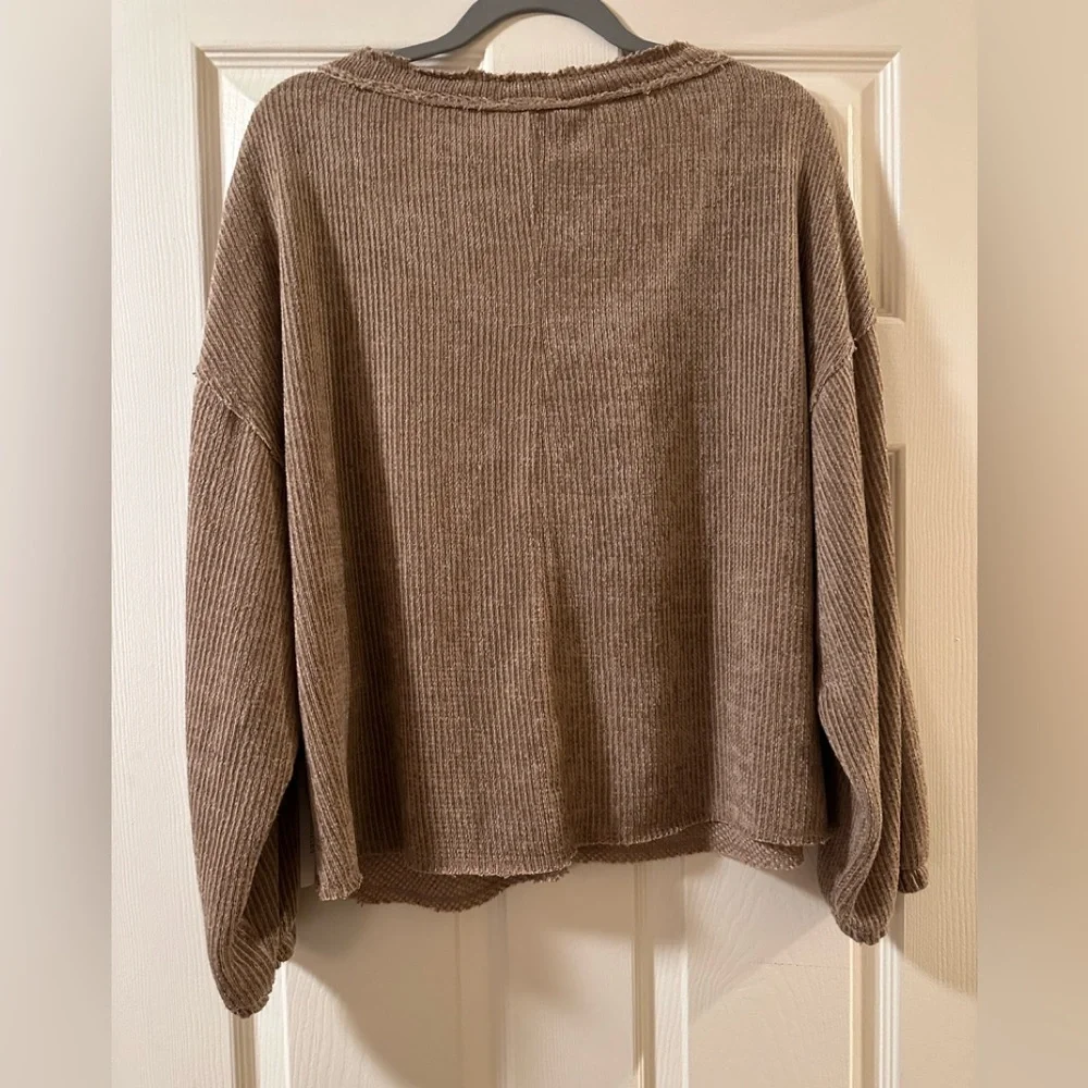 Kirious Los Angeles Long Sleeve Top - Picture 6 of 6